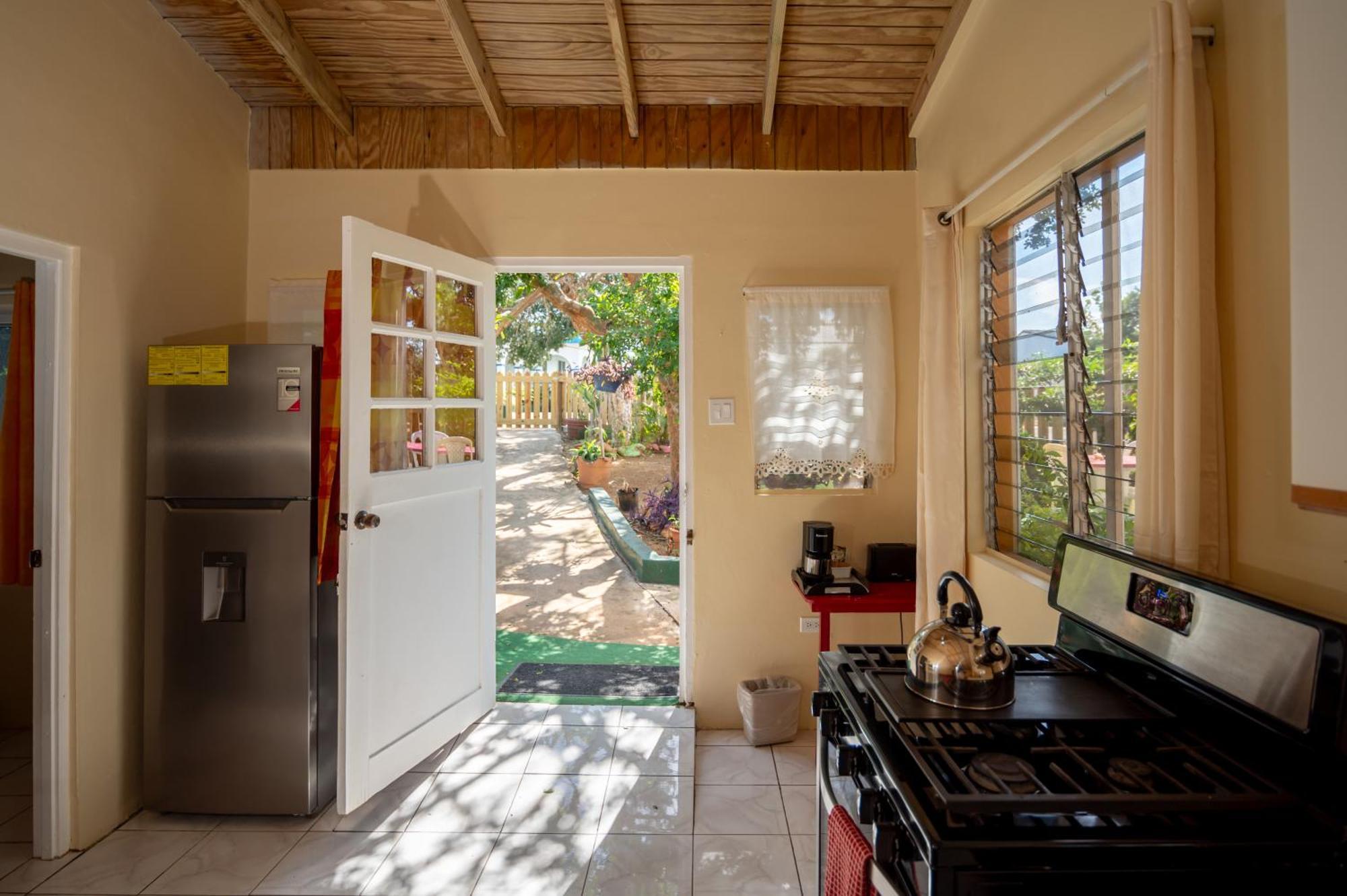 Beyond Sunset Resort & Villas Treasure Beach Esterno foto