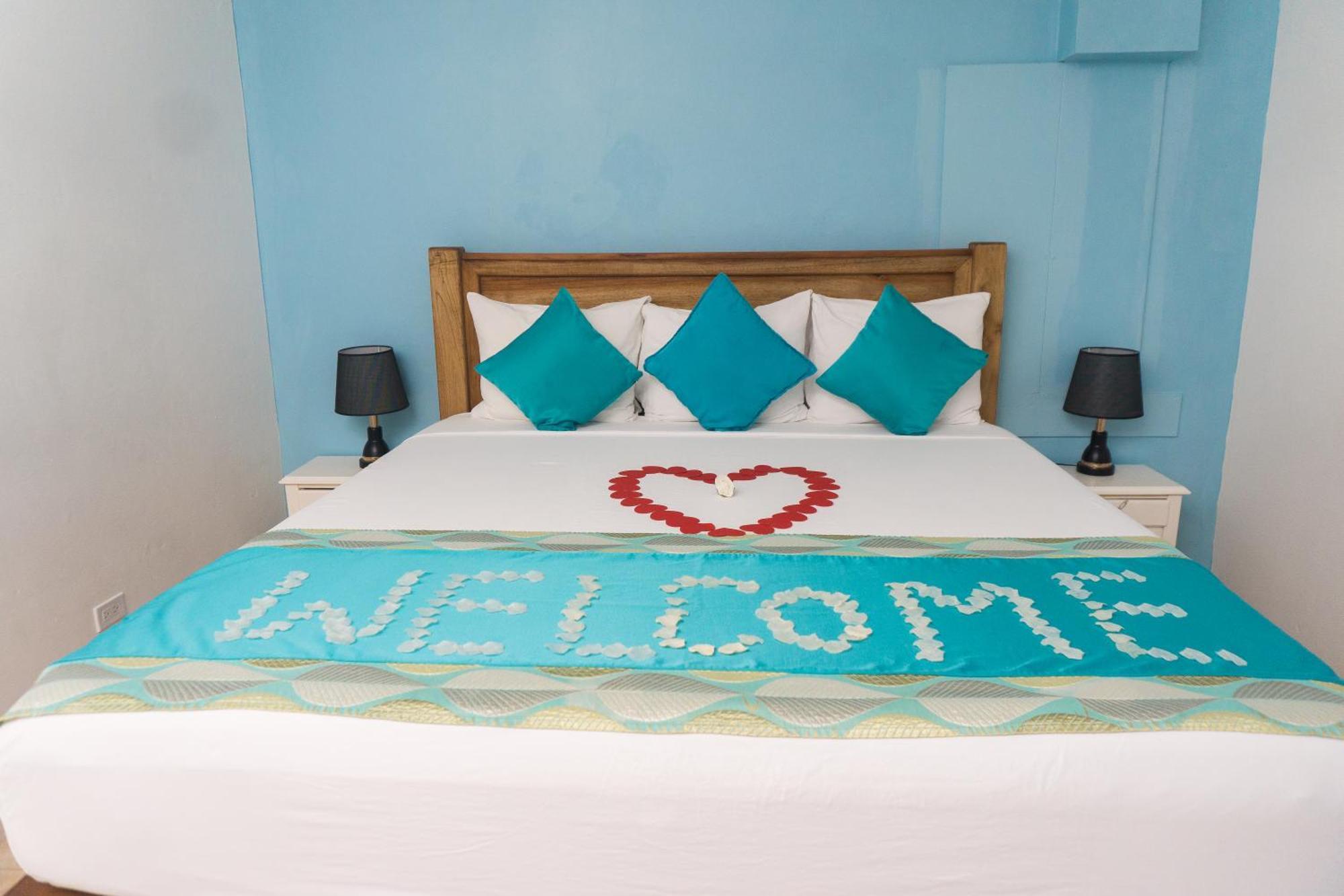 Beyond Sunset Resort & Villas Treasure Beach Esterno foto